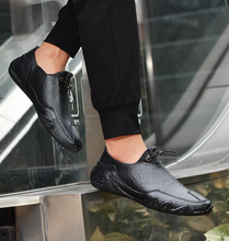 Load image into Gallery viewer, Men Loafers Casual Leather Flats Light Slip-on Moccasins